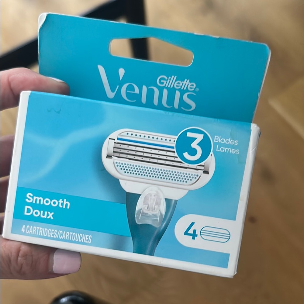 Venus Smooth Women's Razor Blade Refills - 4ct
